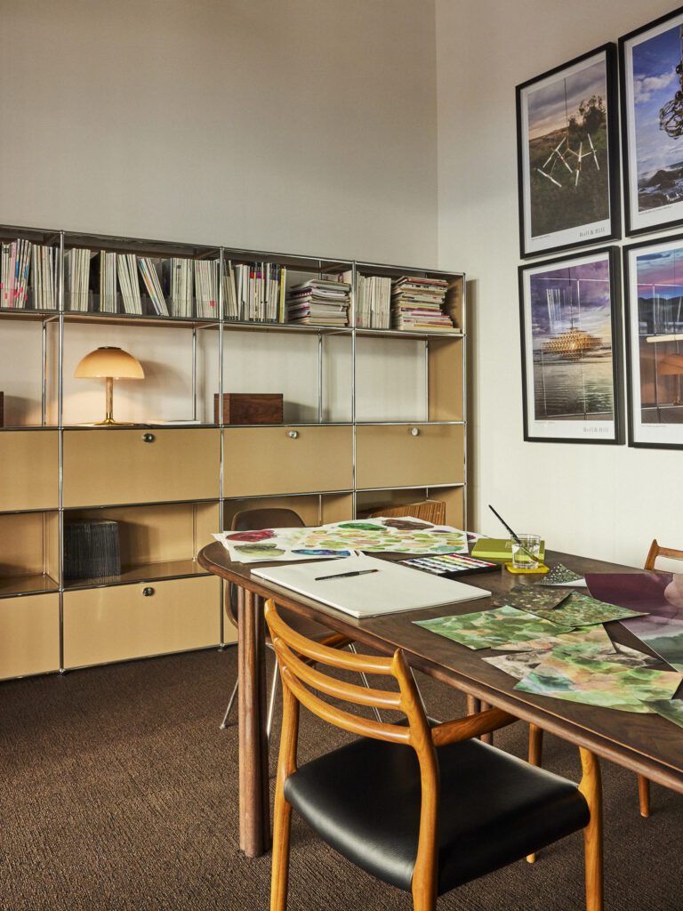 Calico Wallpaper Multi-Color Floral