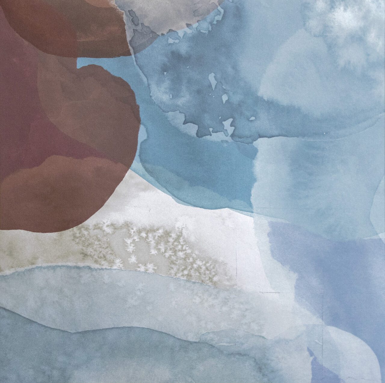 Calico wallpaper in multi-blue color